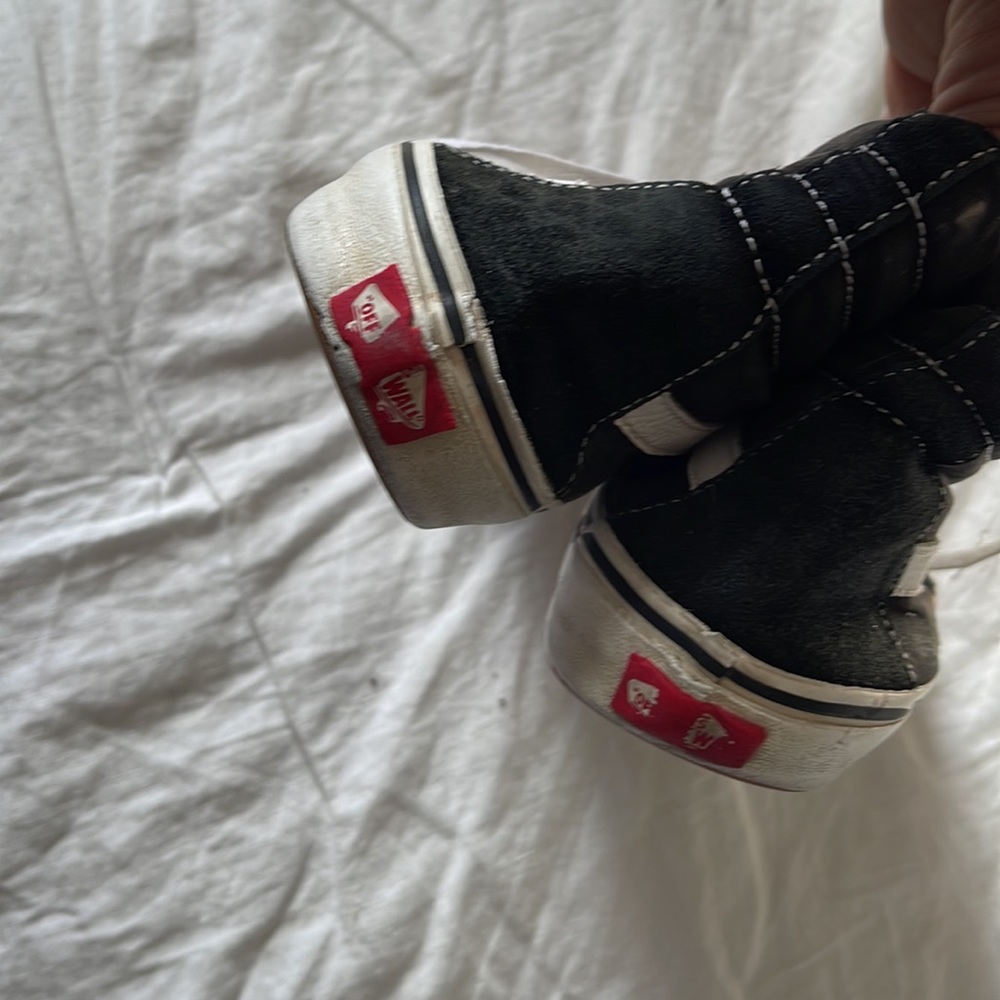 Vans - Picture 4 of 4